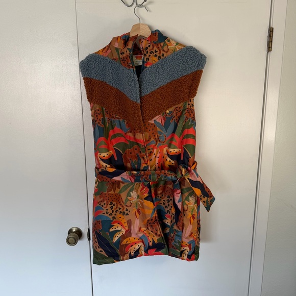 FARM Rio Jackets & Blazers - Farm rio lively puffer vest